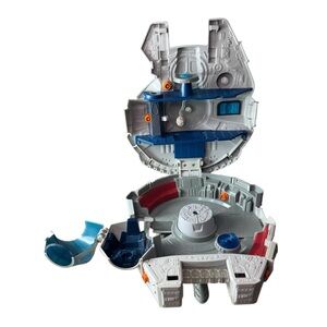 Hasbro Lucas Films 2011 Star Wars Millennium Falcon Open Top Ship Toy Grey